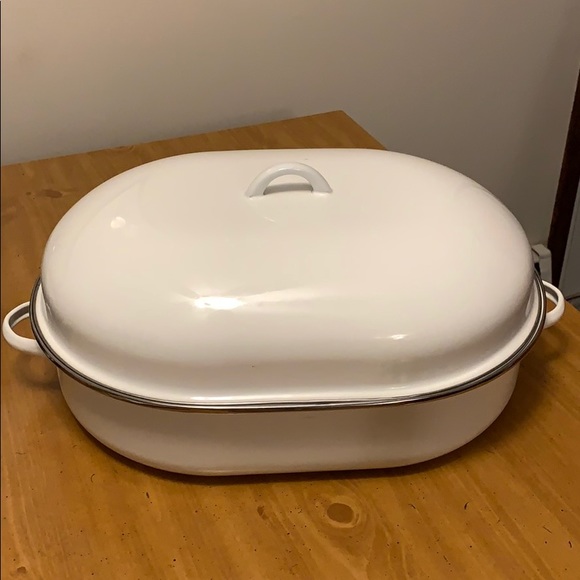 large enamel roasting pan with lid